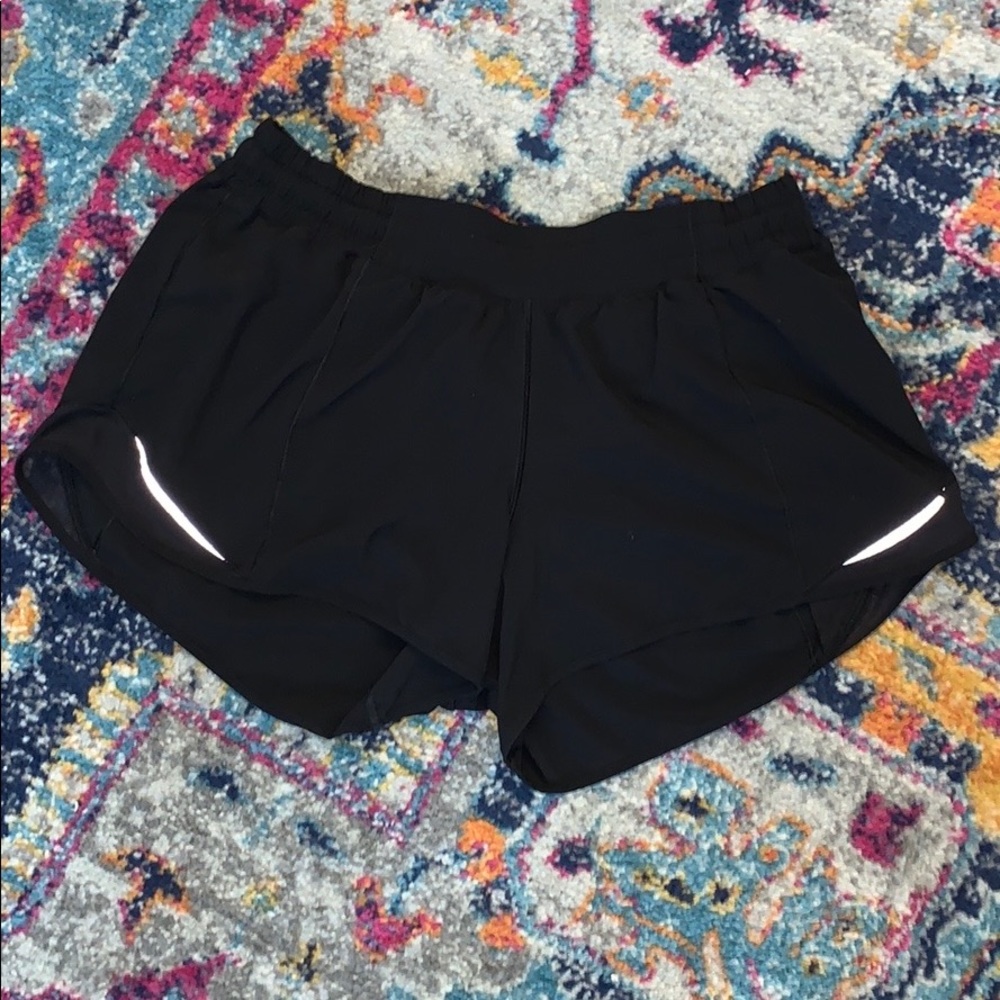 Lululemon Hotty Hot Short